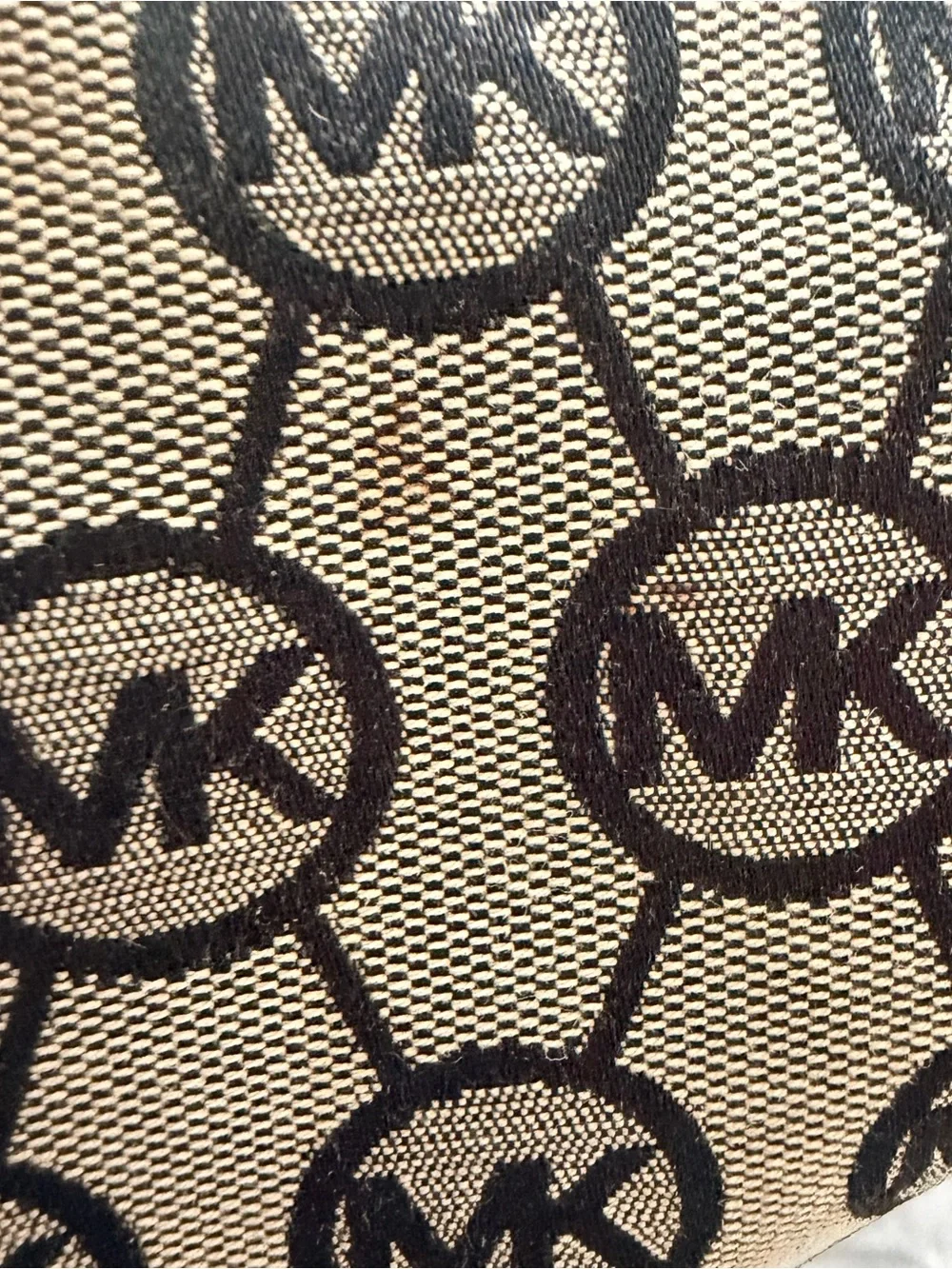 Michael Kors Kempton Pocket Tote | Monogram Tan Black Gold